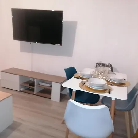 Hadriel Host Клермон-Ферран