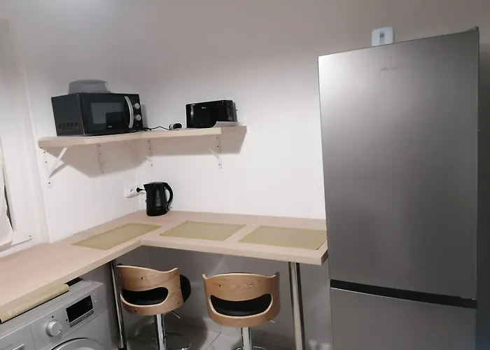 Hadriel Host * Клермон-Ферран